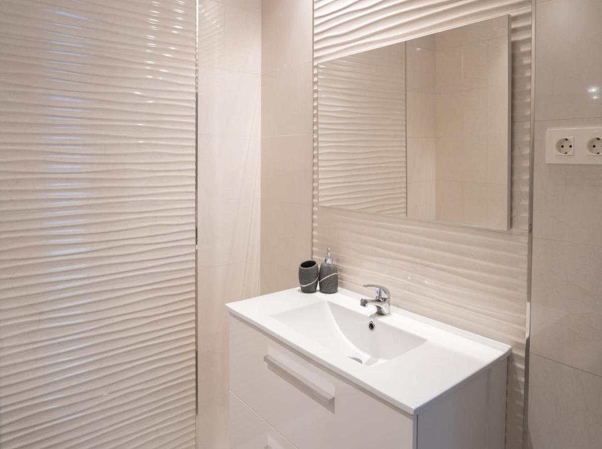Ok Bilbao Appartement Buitenkant foto